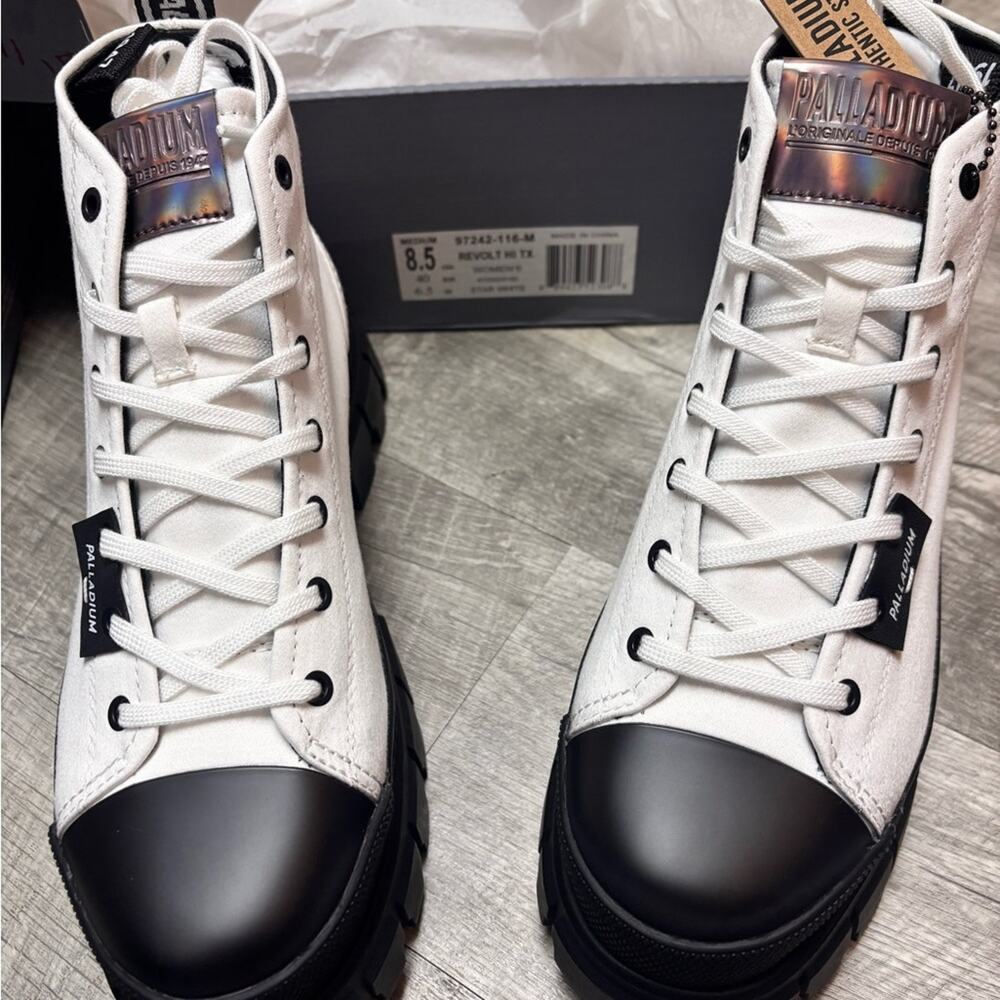 Palladium Women’s Revolt High-Top Boots Size 8.5 New in Box - Picture 3 of 4